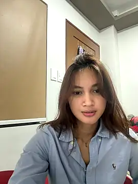 LanySylvia online show from October 20, 3:04 pm