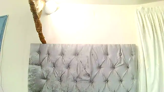 BigAssjuicy26 online show from October 2, 12:59 am