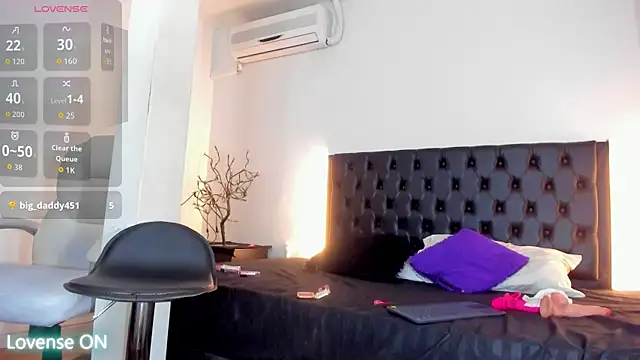 miiarod online show from November 18, 7:26 pm