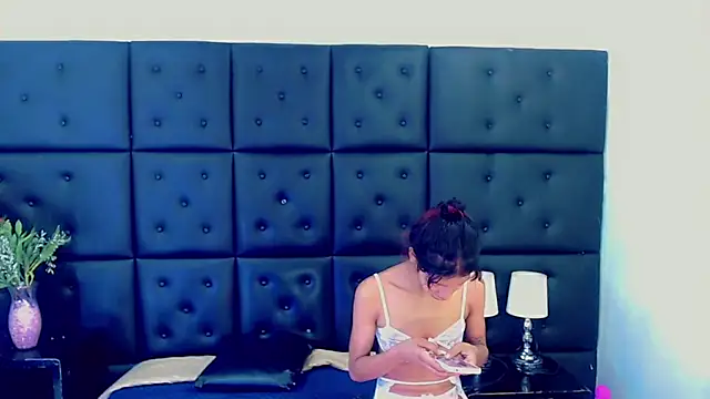 TifannyHott online show from October 23, 12:33 pm