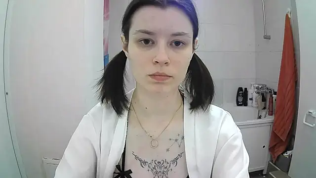 EdlinEngelby online show from October 1, 4:45 pm