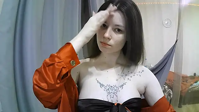 EdlinEngelby online show from November 8, 3:39 pm