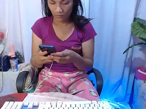 hot gold69 online show from June 3, 9:31 pm