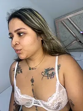 ashley-swift- online show from September 22, 9:02 pm