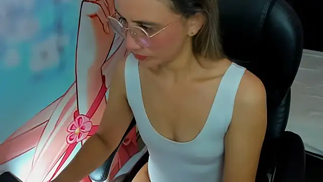 StarletTays online show from October 14, 3:20 am