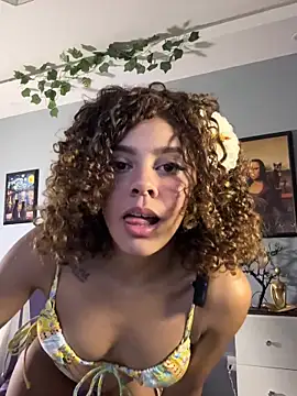 hannachris- online show from September 21, 12:20 am