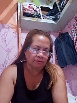 vickyhot1966 online show from February 14, 11:07 pm