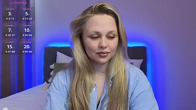 Estella Elwood online show from October 17, 1:47 pm