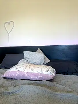 ManjaWinkler online show from September 25, 9:52 am