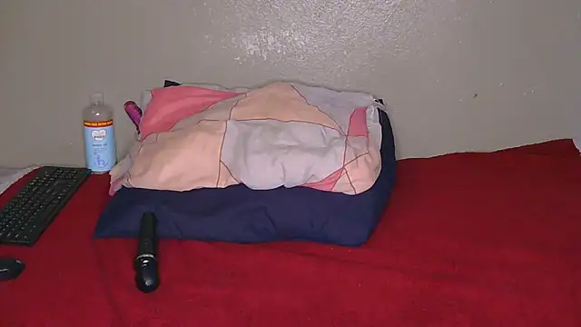 CherieBlushX online show from December 4, 1:02 pm