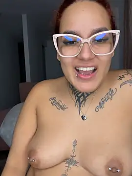 MargothWolfe online show from October 12, 3:42 am