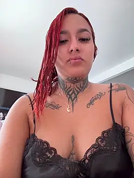 MargothWolfe online show from October 23, 7:31 pm