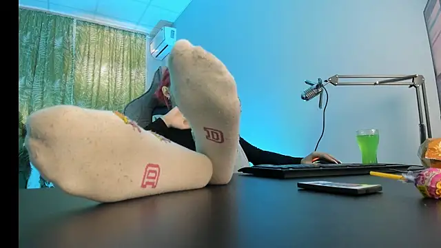 NitaNihil online show from September 12, 10:45 am