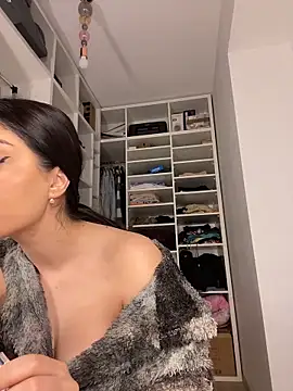 Lexi Storm online show from March 2, 7:15 am