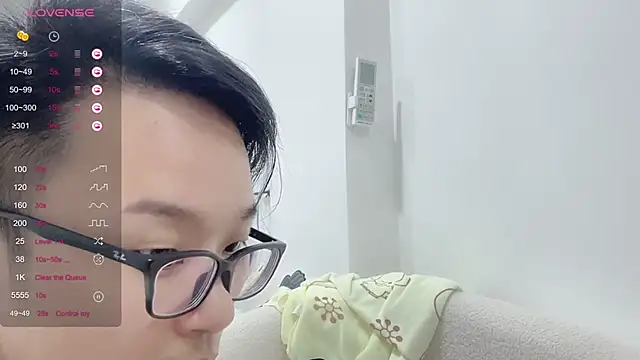 ni ni01 online show from October 21, 10:08 am