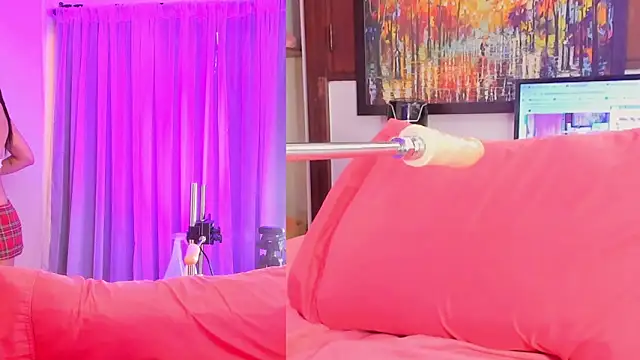 Just minnie online show from April 14, 4:29 pm