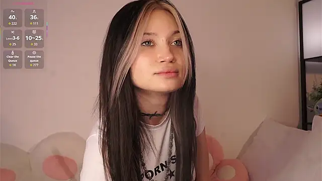 Alice 1n Wonderland  online show from September 9, 2:28 pm