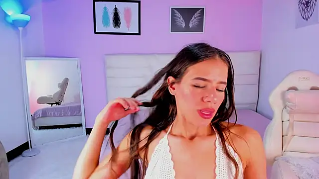 fressittalove01 online show from December 4, 3:35 pm