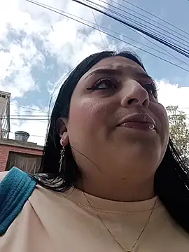 megan fox5 online show from November 29, 5:50 pm