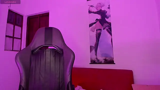 Nix Girl online show from September 24, 6:45 am