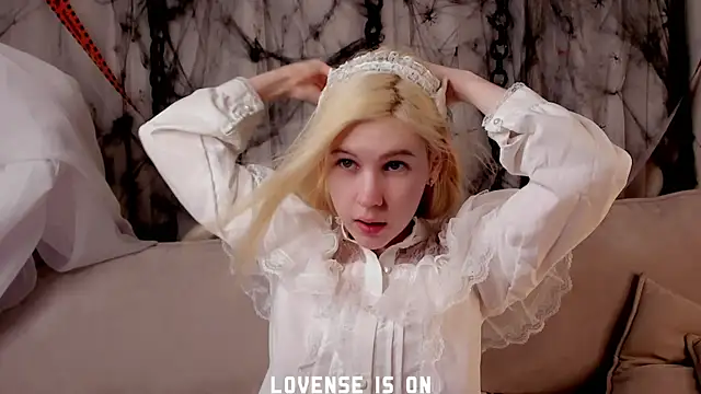 ElizSpieth online show from November 6, 1:33 am