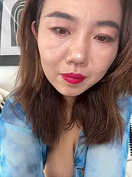 feifei 521 online show from December 17, 1:33 am