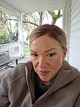 Sugarloveless online show from April 16, 10:12 pm