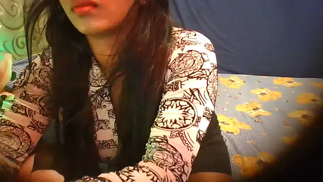 LustInLips online show from May 29, 6:50 pm