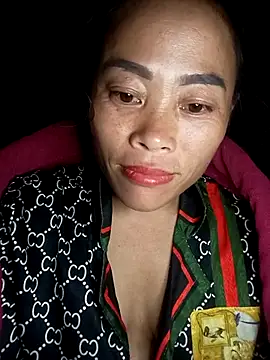 CoMay003 online show from October 31, 4:33 pm