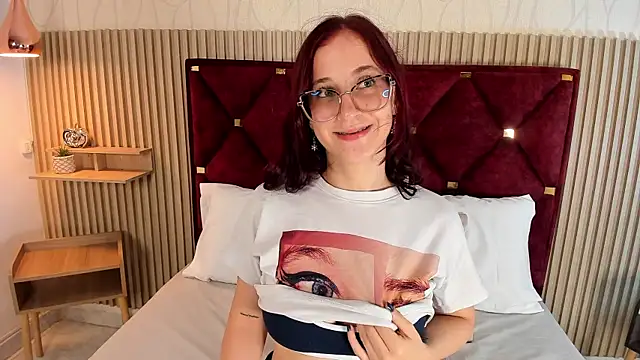 Laura Ivy online show from September 23, 12:36 pm