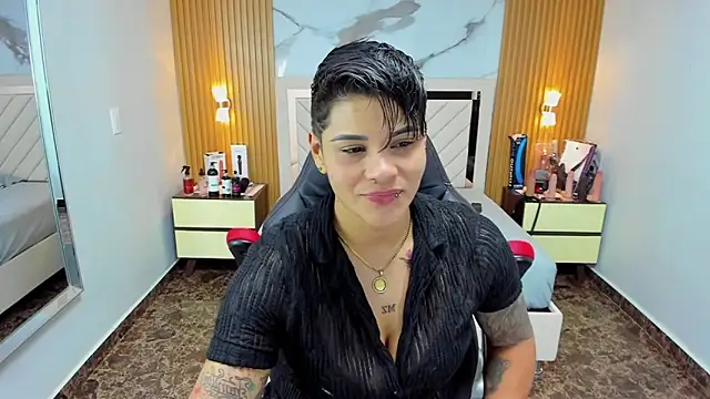 KAROLLJONES1 online show from October 10, 10:58 pm