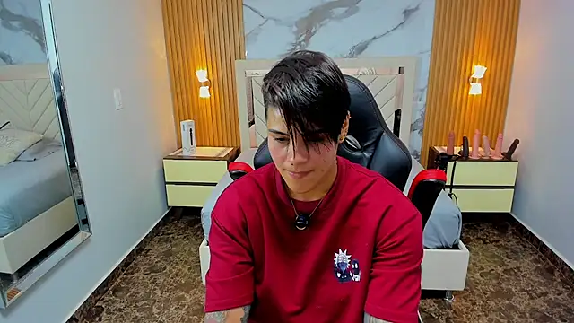 KAROLLJONES1 online show from March 9, 7:39 pm