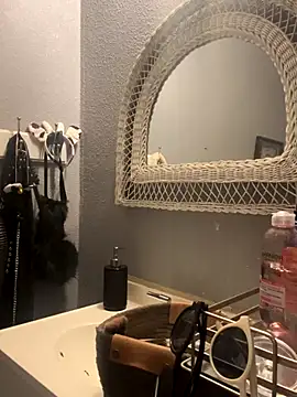 goddessmissmia online show from September 24, 6:18 pm