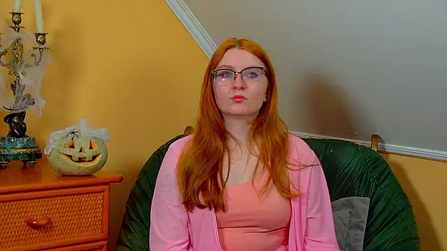 AliceAllisons online show from October 31, 8:24 pm