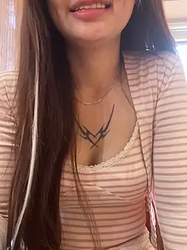   BabyShowPublic   online show from February 15, 9:19 am