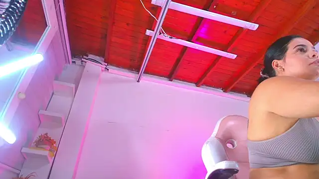 emma madi online show from September 12, 11:50 am