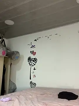 Lucigh  online show from September 15, 7:10 pm