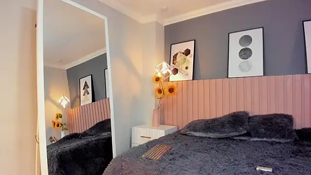 amy miller1 online show from September 8, 8:19 pm