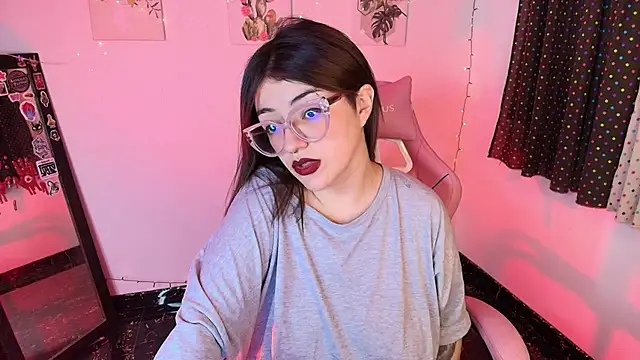 isaferrer06 online show from November 4, 5:45 am