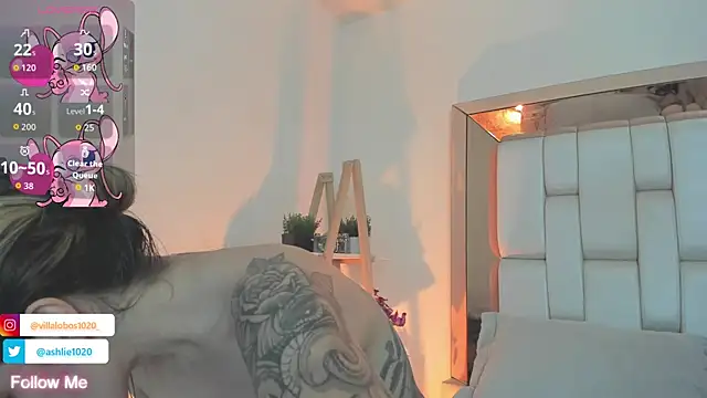 MiaVillalobos online show from September 13, 12:24 pm