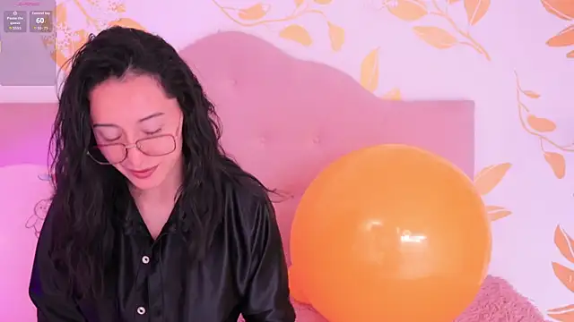 Ginevra esposito online show from January 8, 1:04 pm