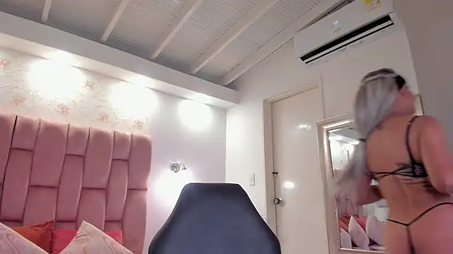 aishathornee online show from October 21, 9:08 pm