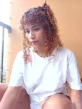 Vikyvoyeur online show from January 18, 9:55 pm