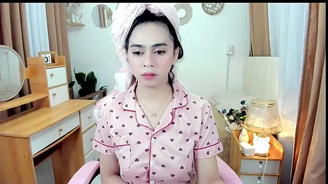 joyfulmartinaa online show from October 13, 3:25 pm