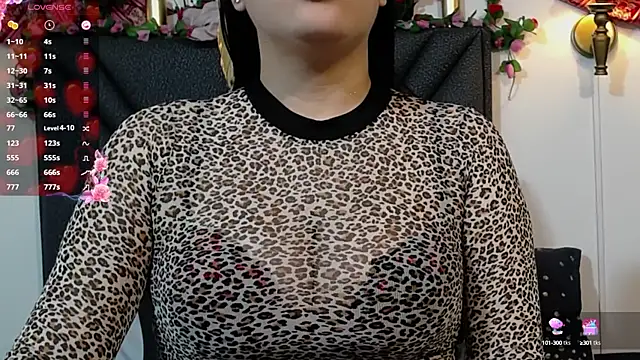 IndraKaur  online show from September 25, 12:59 pm