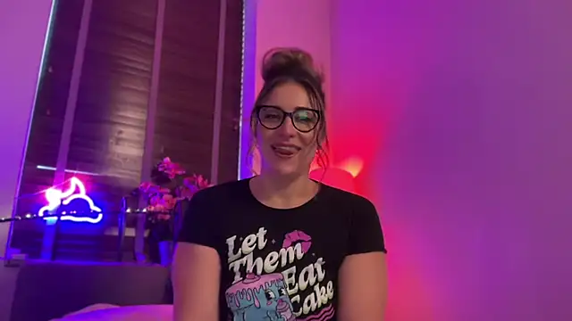 MistresssX online show from October 15, 8:11 pm