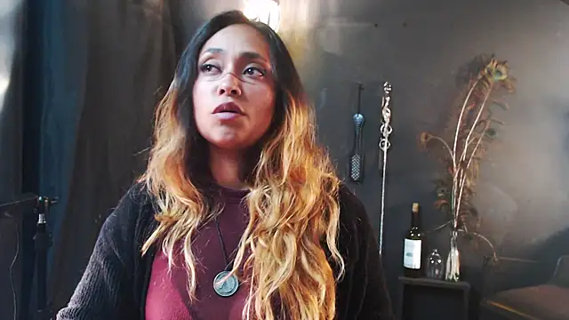 SabaTheCourtesan online show from September 26, 5:05 am