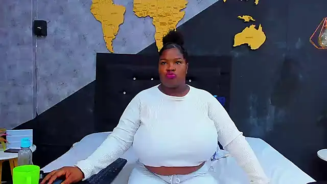 Maiam  Rossi online show from October 7, 1:26 pm