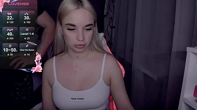 KiraKrox online show from February 25, 8:07 pm