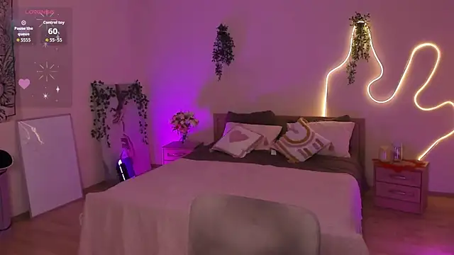 Lisa Blossom online show from July 6, 6:07 am